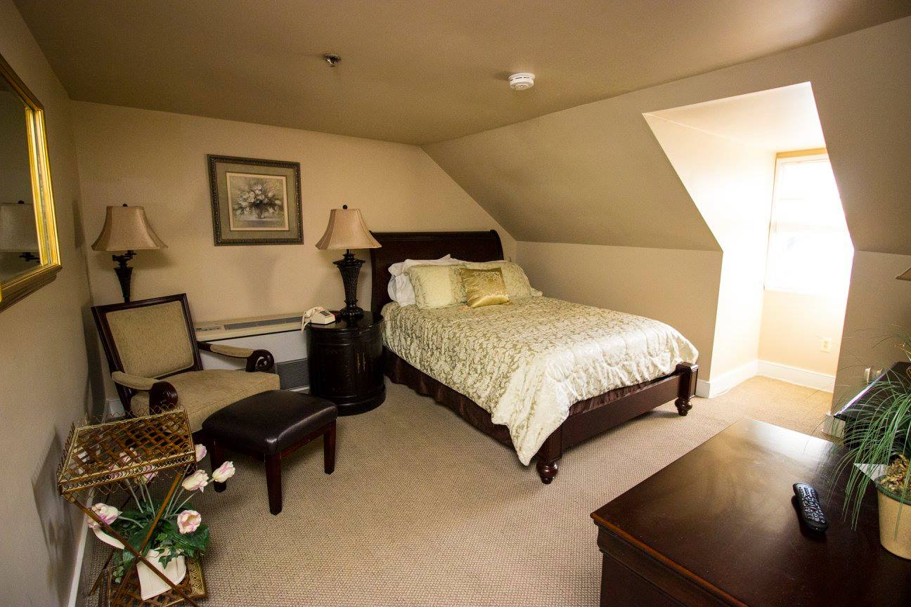 Opal Room