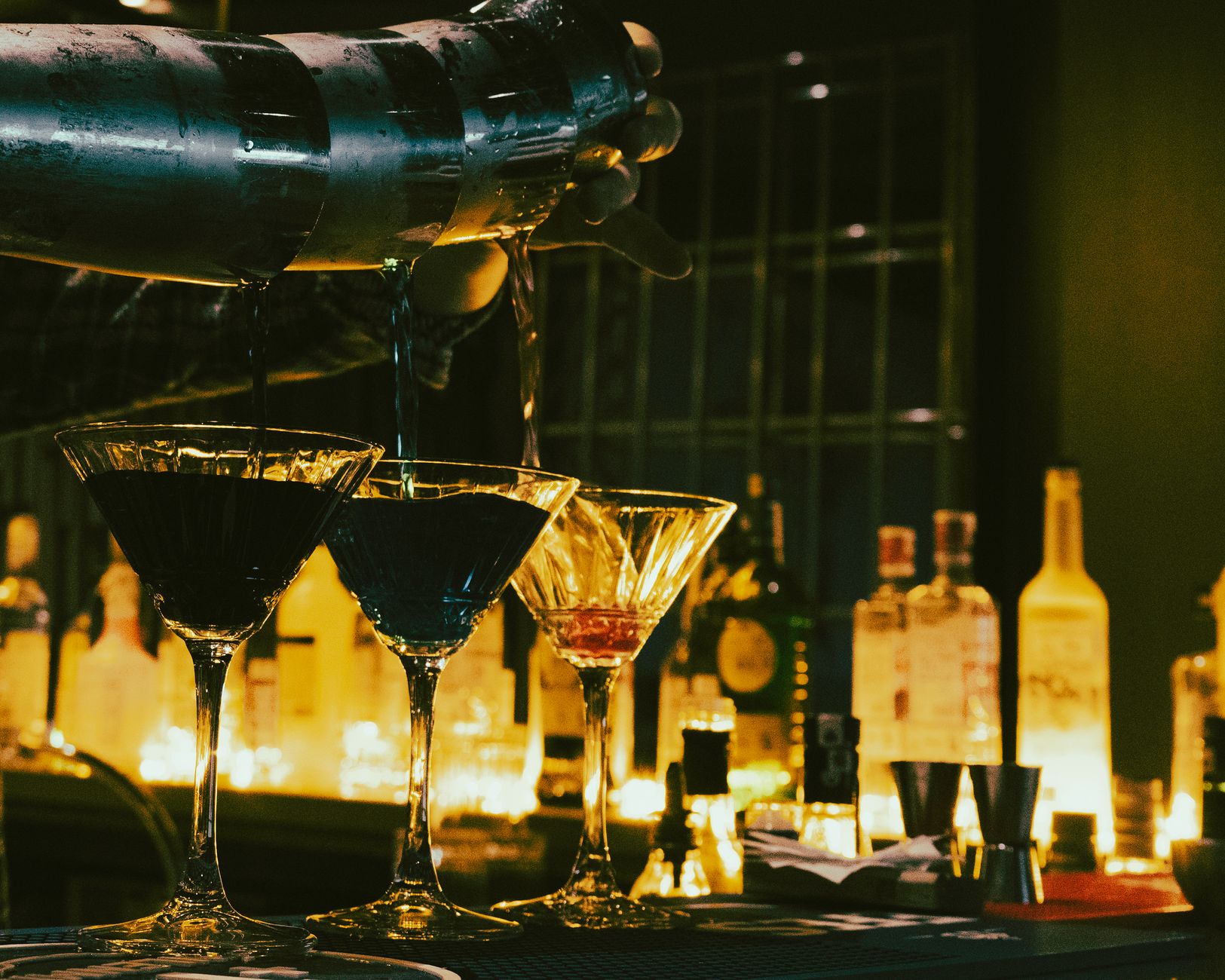 Bar & Beverage